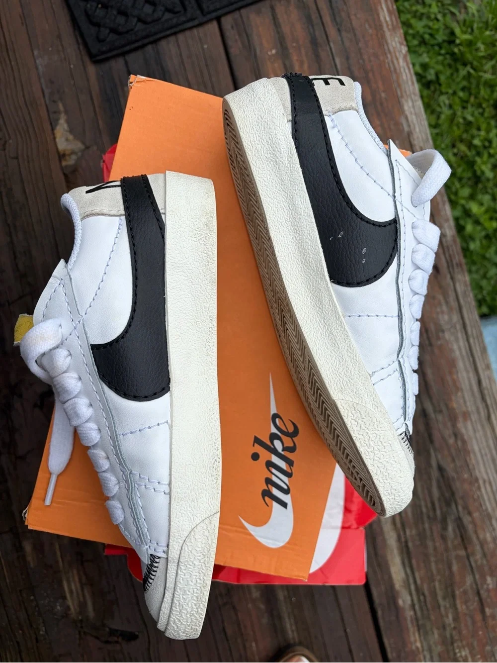 Nike Blazer low’77
